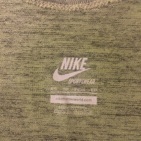 NWT- Nike Tradition SS Women Tshirt - Picture 4 of 4